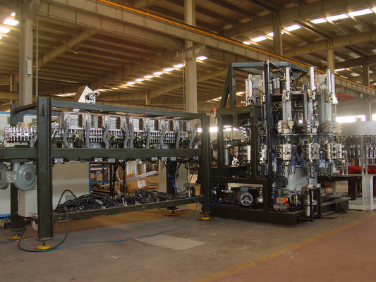 Machine rotatoire électrique de soufflage de corps creux de bouteille, machine de soufflement de la bouteille 18000BPH en plastique