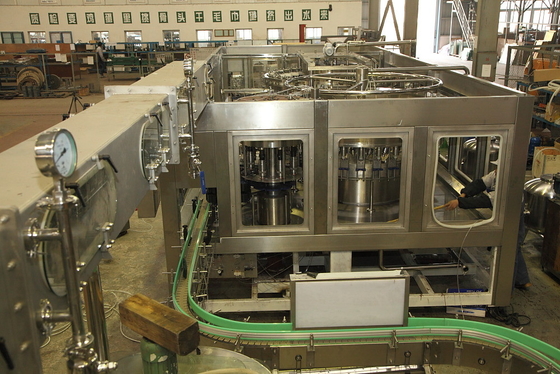 2 dans 1 machine de remplissage liquide volumétrique de basse perte avec la haute précision